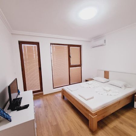 Fenix Apart Complex Sveti Vlas Buitenkant foto